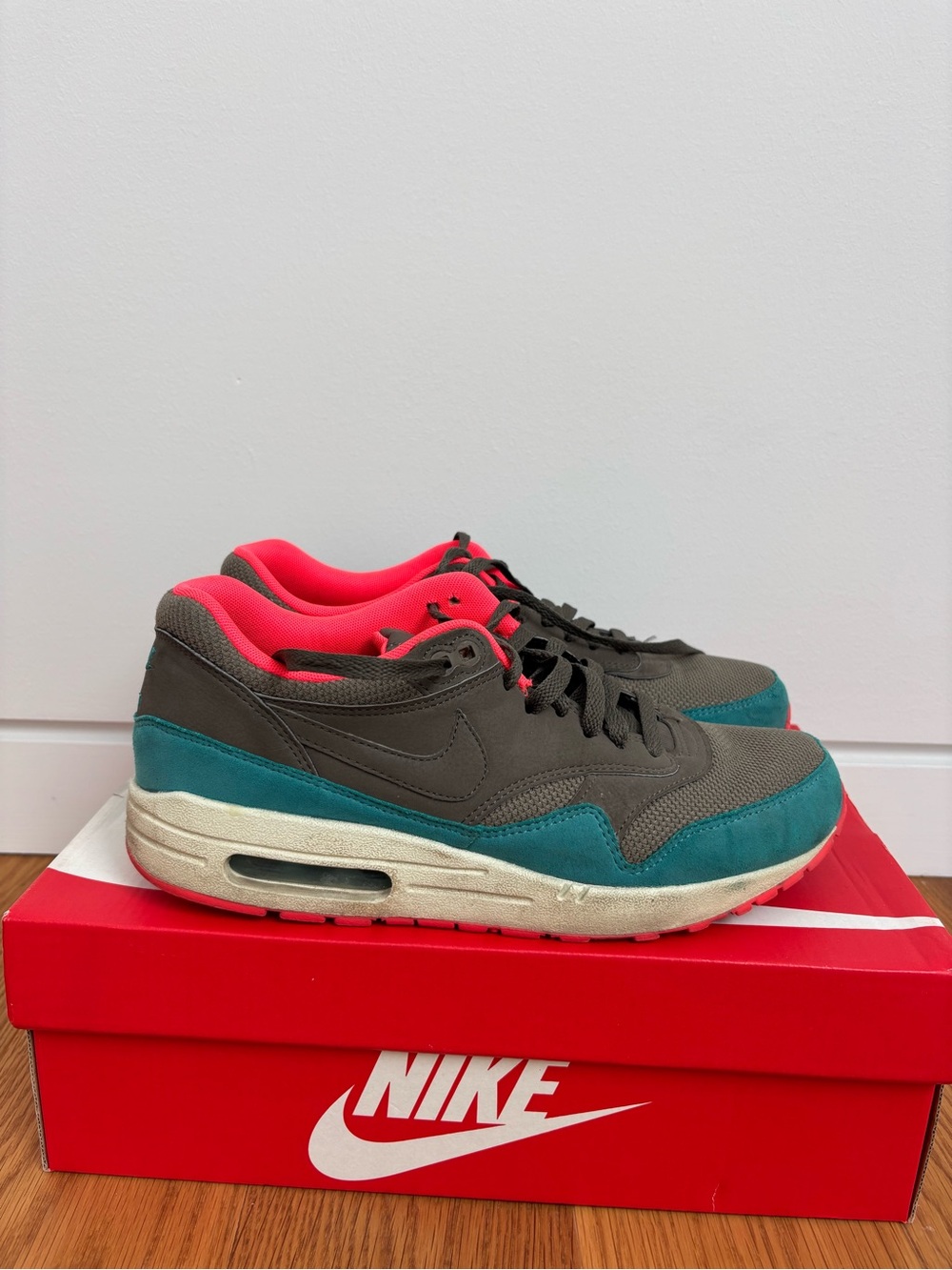 Men’s 2014 Nike Air Max 1 Essential